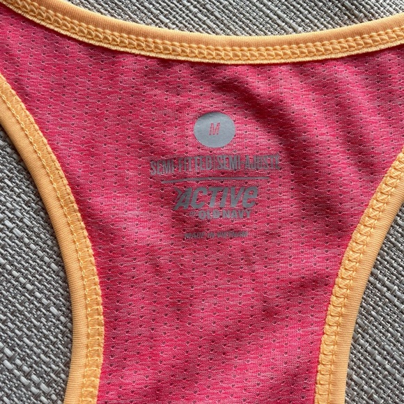 *NWT* Women's Old Navy Activewear Tank - Sz. M - Picture 3 of 4
